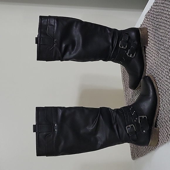 XOXO boots - Picture 1 of 11